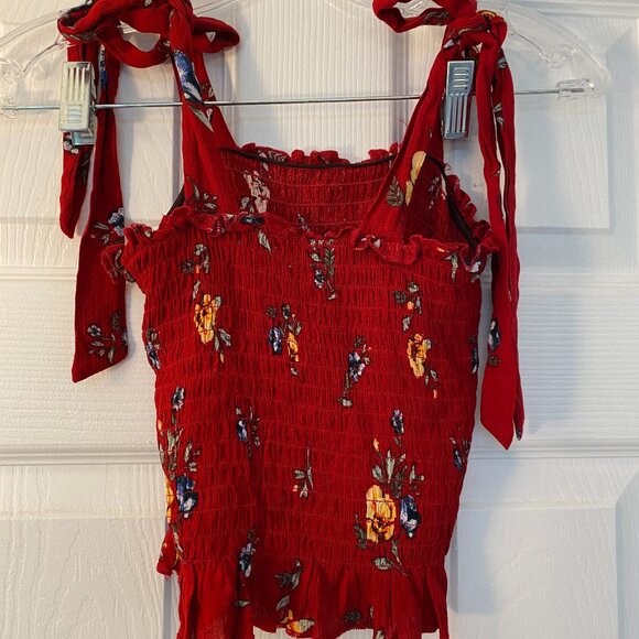Kendall & Kylie Red Smocked Crop Tie Shoulder Ruffle- S - Picture 1 of 3